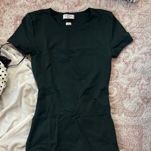 Aritzia Dark Green Short Sleeve Tee